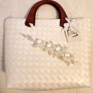 White Woven Handbag with Floral Accent